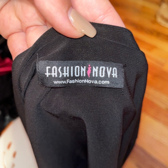 Fashion Nova body suit - Picture 3 of 3